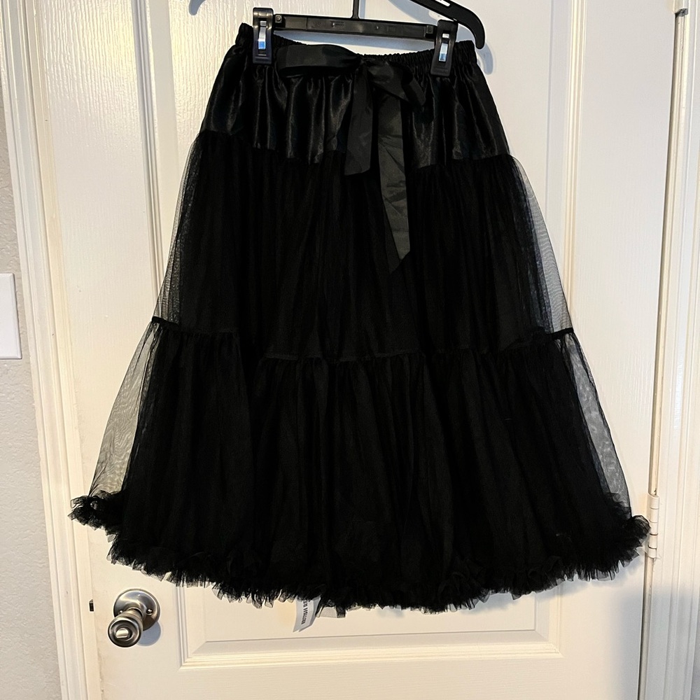 Elegant Black Tulle Petticoat- Rockabilly Retro